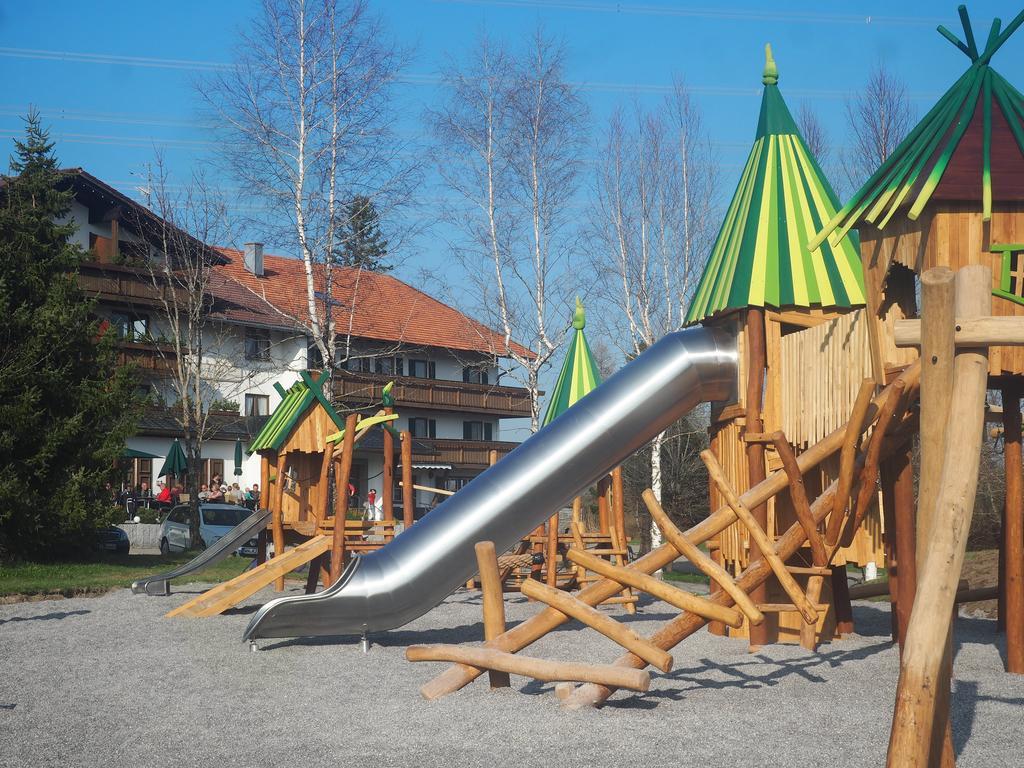 Familienhotel Loewen Нессельванг Экстерьер фото
